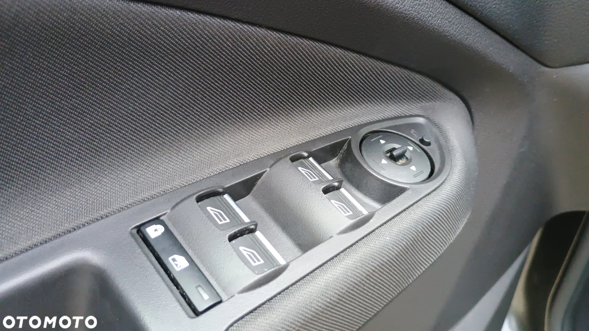 Ford C-MAX 1.0 EcoBoost Titanium ASS - 28