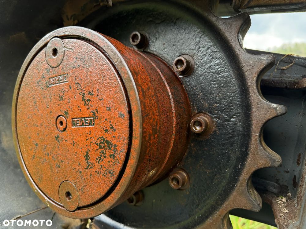 Wacker Neuson ET24 Koparka Gąsienicowa 2,6 tony. z VDS. 2021rok- 2300 Mtg Poziomowanie VDS silnik Yanmar. Maszyna Pochodzi z Norweskiej szkółki roślinnej. 2x drzwi ORYGINAŁ. Jak Nowa z salonu zero luzów i wycieków. Aktualna DEKRA. 2x oryginalna Łyżka. Szybka wolna jazda. Dodatkowe Linie Hydrauliczne na młot i wiertnice. Zaczep kulka na lemieszu. OKAZJA - 34