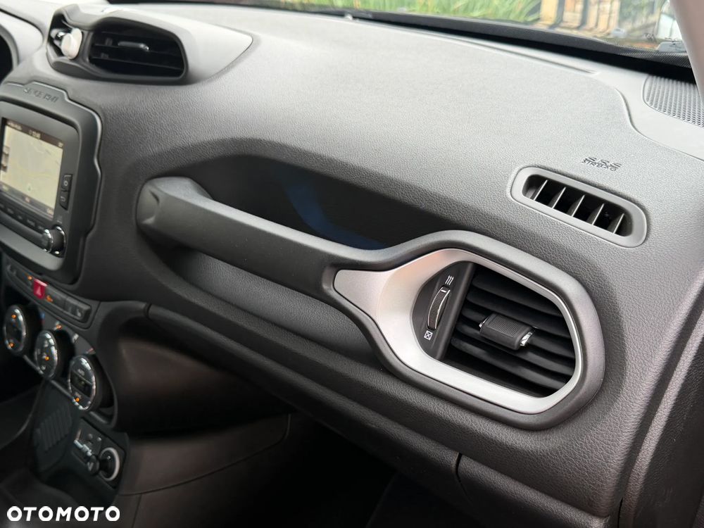 Jeep Renegade 1.4 MultiAir Limited - 27