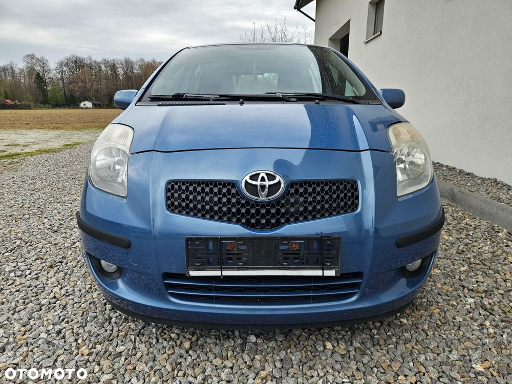 Toyota Yaris 1.3 Automatik Sol - 2