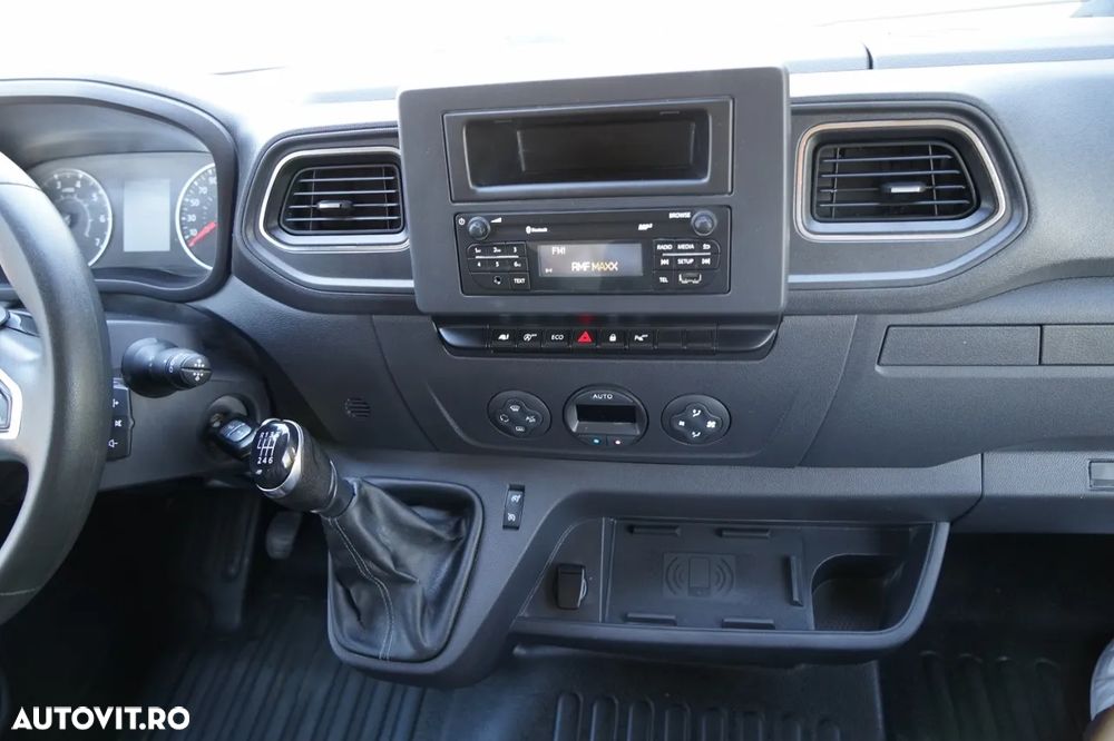 Renault MASTER / NEGRU / PANOU / CAMERĂ VEDERE SPATE / 2020 R - 27