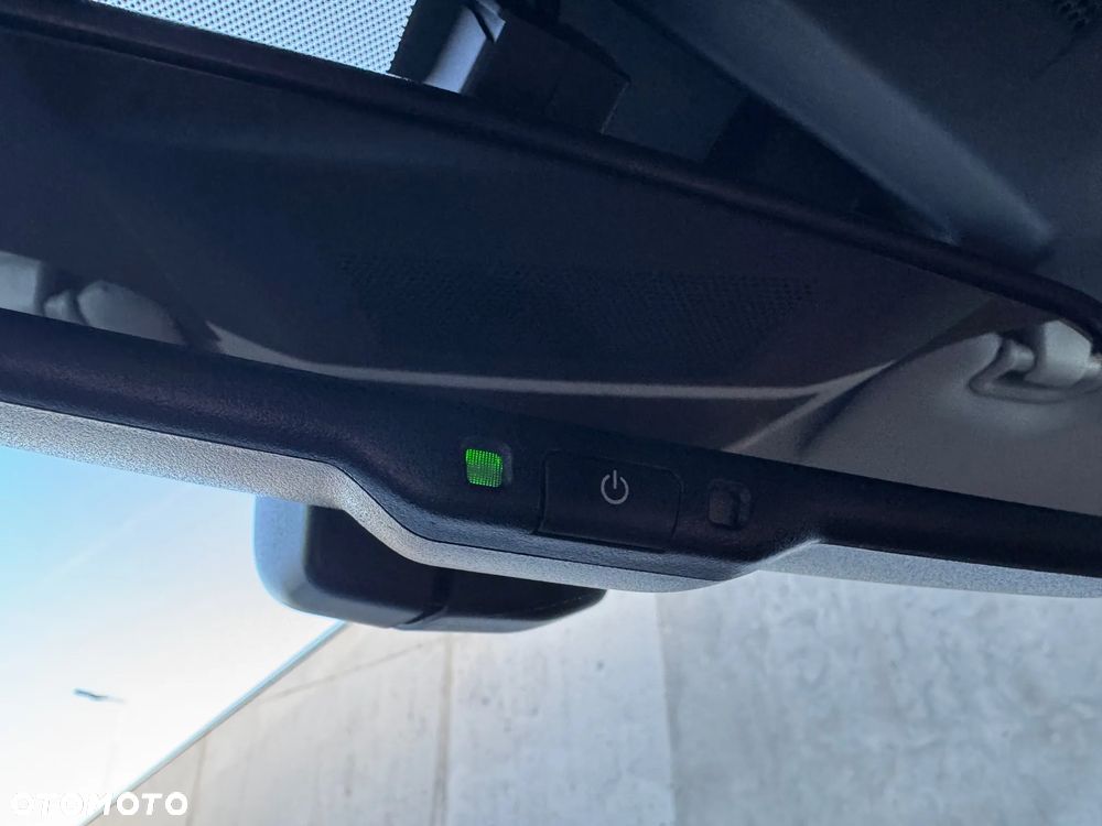 Subaru Outback 2.5i Platinum (EyeSight) Lineartronic - 31