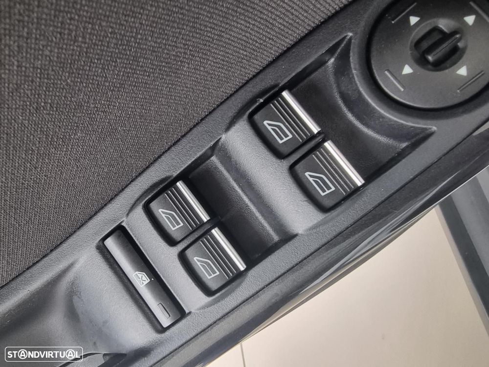 Ford Focus SW 1.5 TDCi Titanium - 15