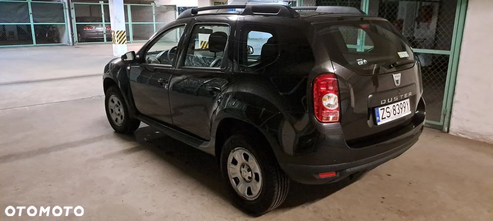 Dacia Duster 1.6 Laureate - 8
