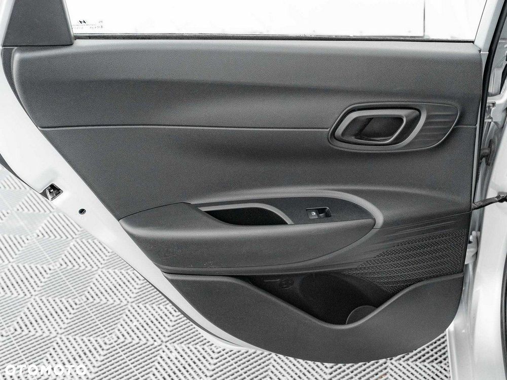 Hyundai i20 1.2 Pure - 17