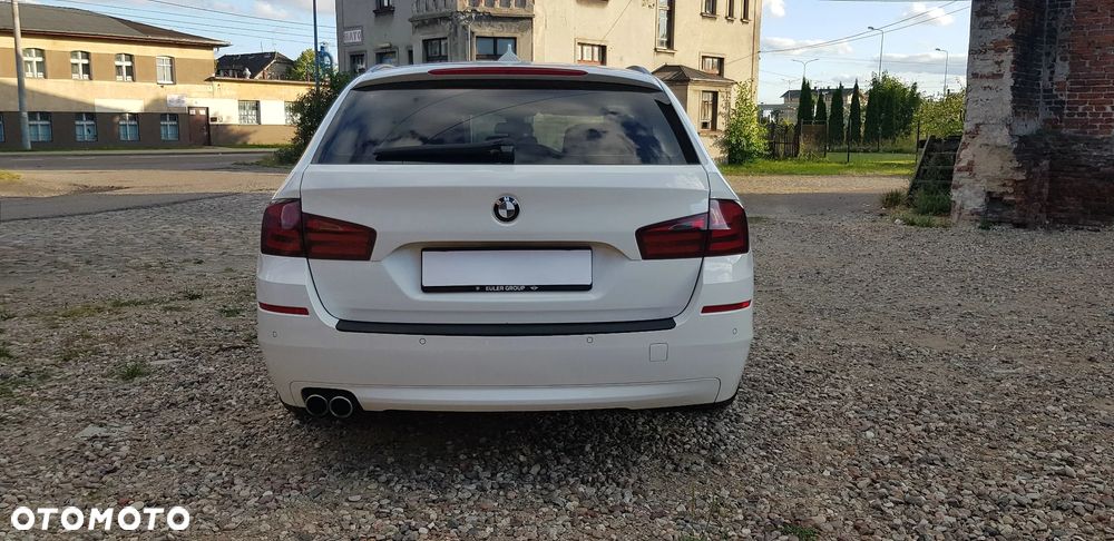 BMW Seria 5 525d xDrive - 6