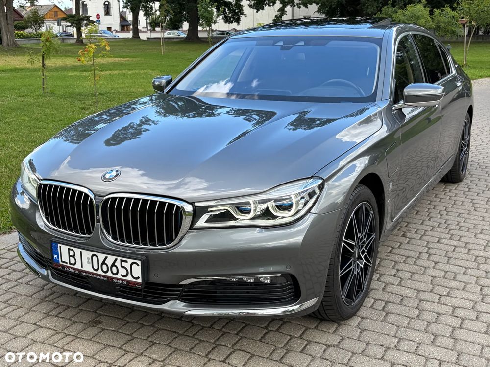 BMW Seria 7 740Le iPerformance - 1