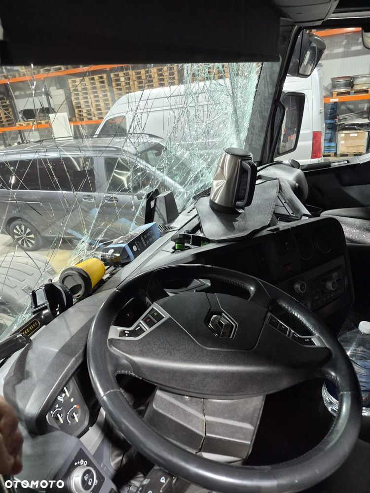 Renault T440 - 7
