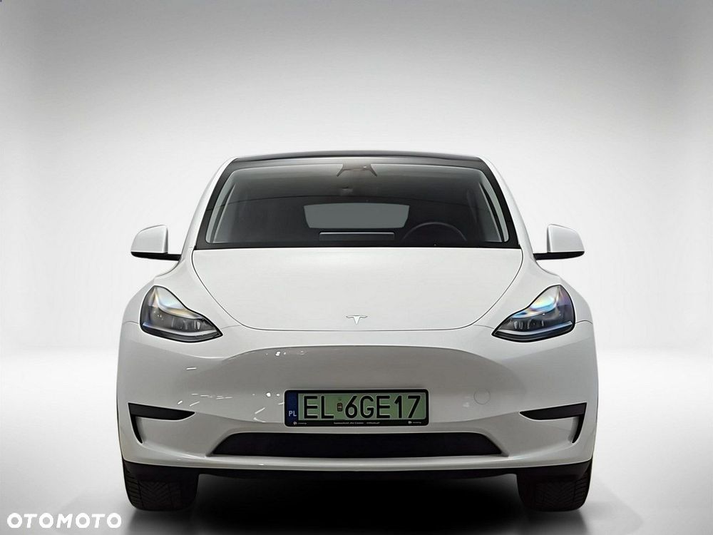 Tesla Y Long Range RWD - 8