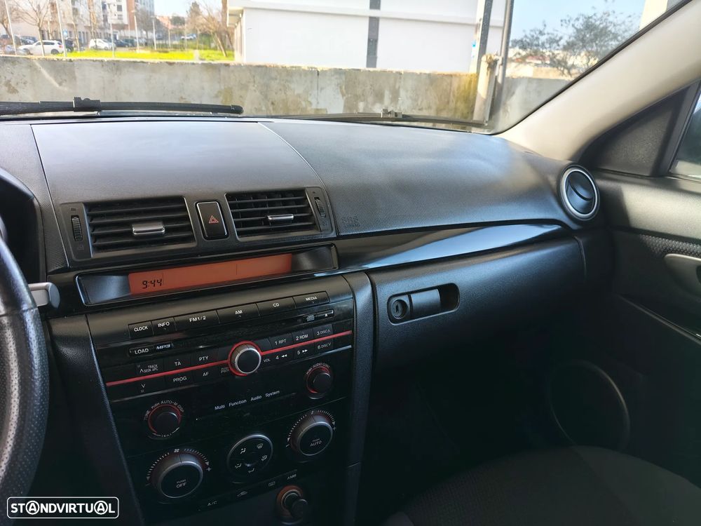 Mazda 3 Hatchback MZ-CD 1.6 Exclusive - 10