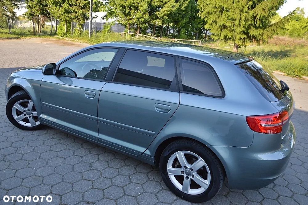 Audi A3 Sportback 1.6 Attraction - 10