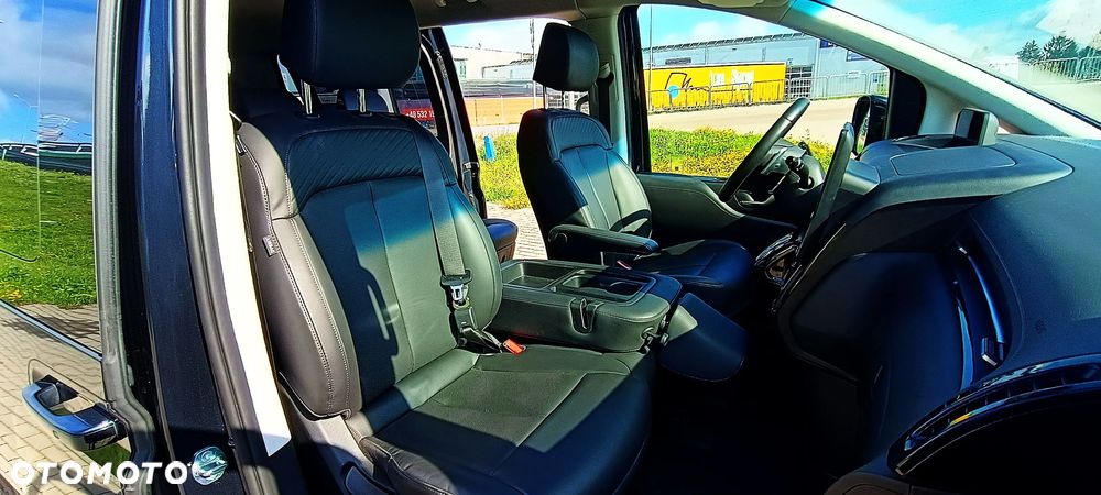 Hyundai Staria 1.6 T-GDI HEV Smart VIP - 30