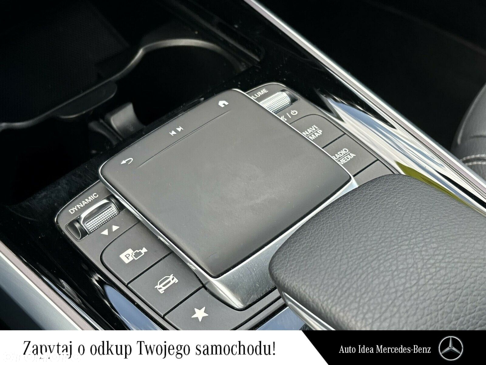 Mercedes-Benz GLB 200 Progressive 7G-DCT - 25