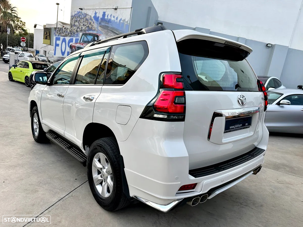 Toyota Land Cruiser Prado - 5