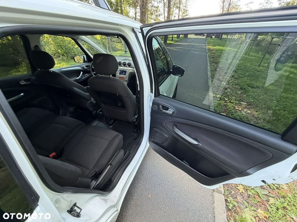 Ford Galaxy - 27