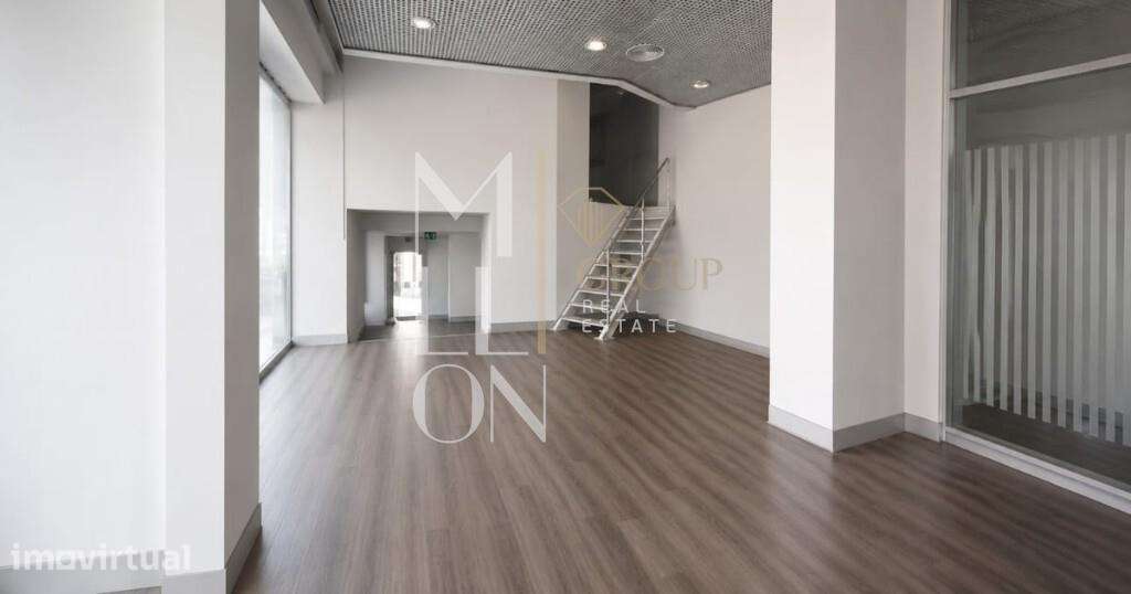 Loja Comercial de Prestígio | 300,40 m2 | Rua Pinto Bessa – Porto - Grande imagem: 2/7