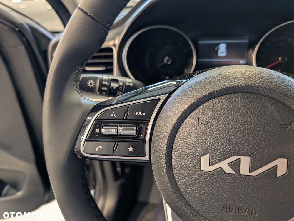 Kia XCeed 1.6 T-GDI M DCT - 14