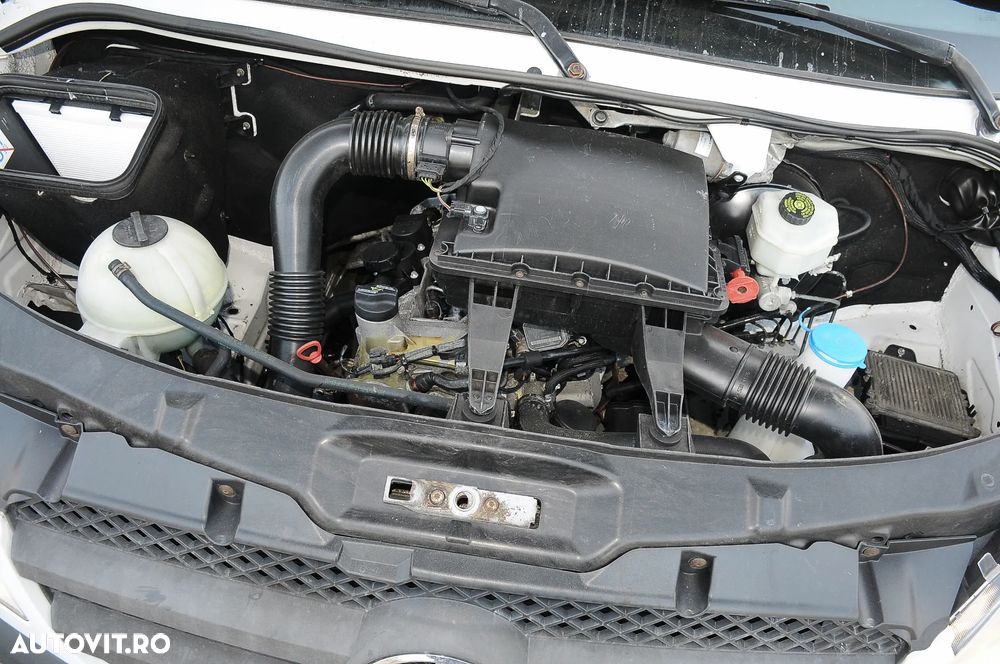 Mercedes-Benz Sprinter - 13