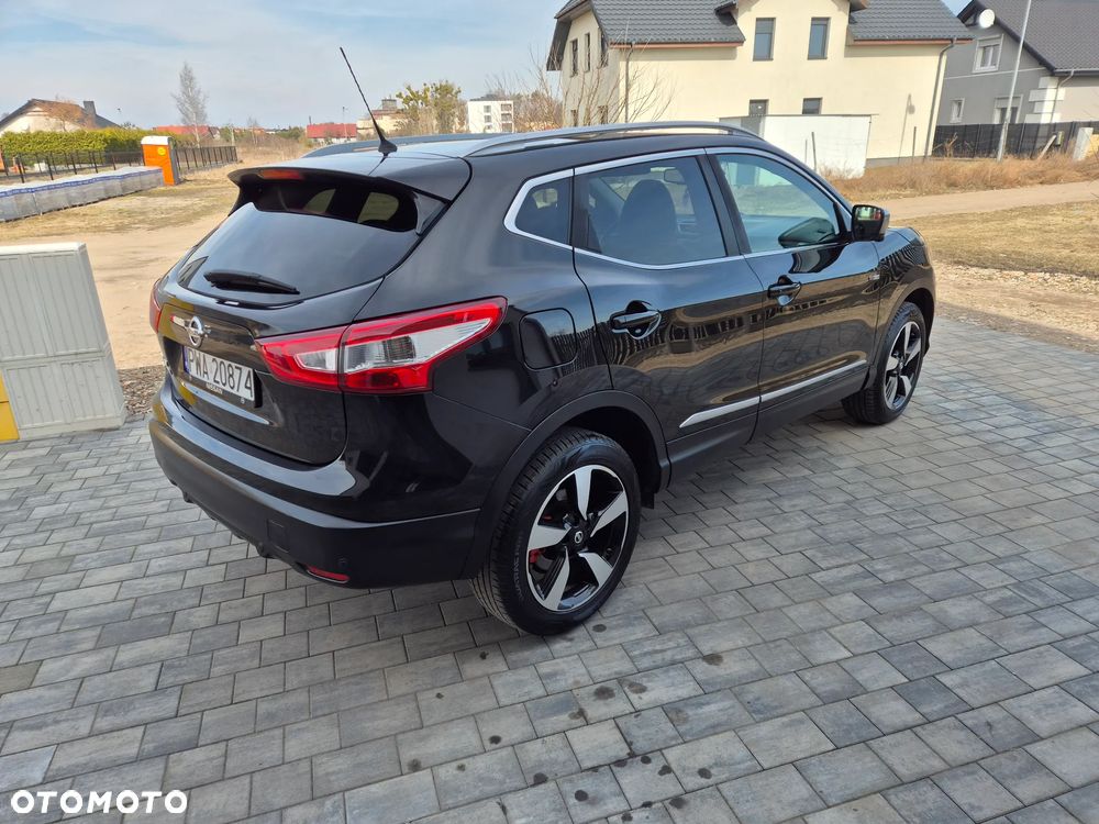 Nissan Qashqai 1.6 DCi 4x4 Black Edition EU6 - 6