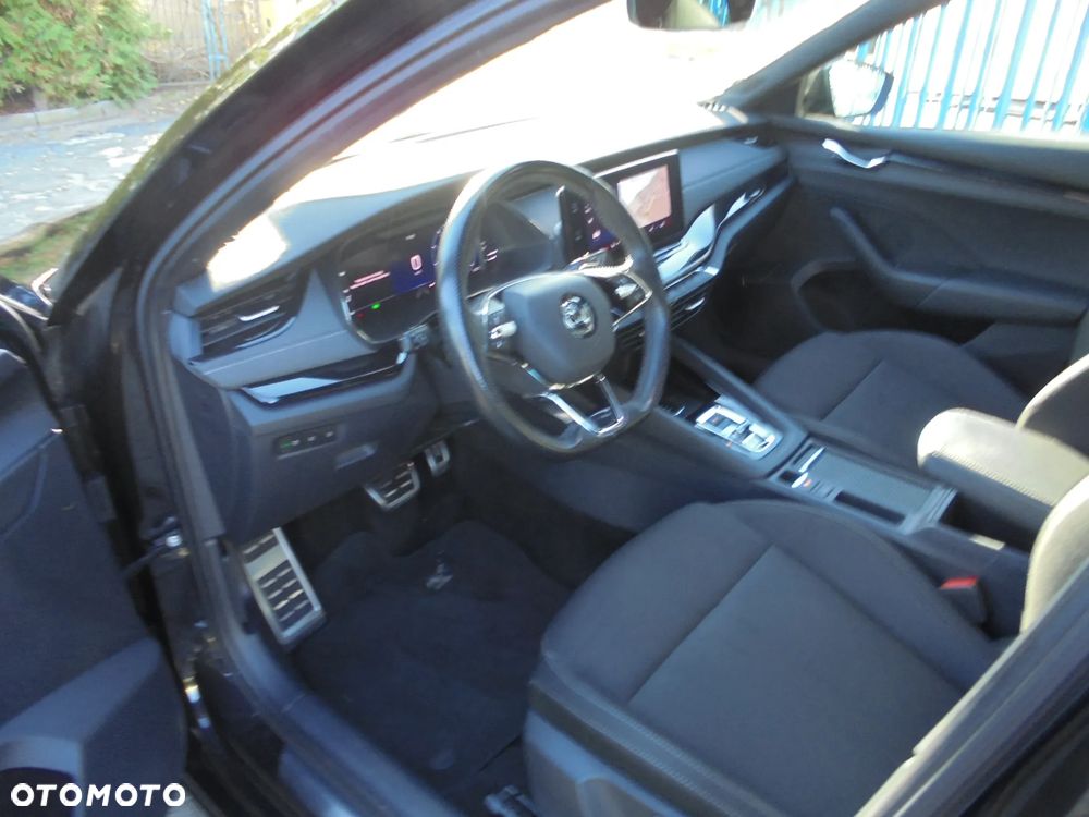 Skoda Octavia 2.0 TDI DSG Sportline - 5