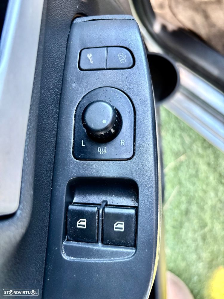 VW Fox 1.2 T.Liso - 13