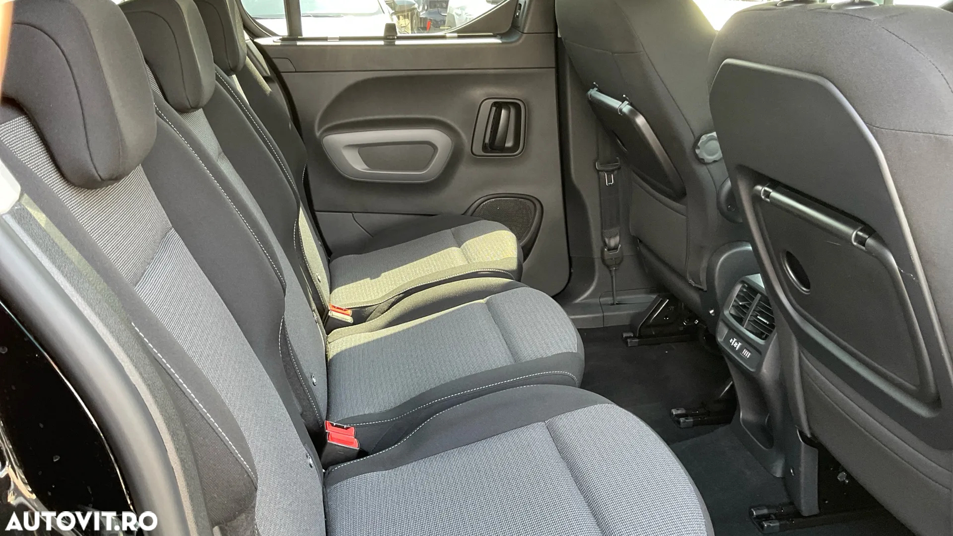 Toyota Proace City Verso 136 CP 50 kWh L2 6+1 Family - 8