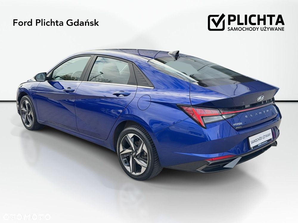 Hyundai Elantra - 7