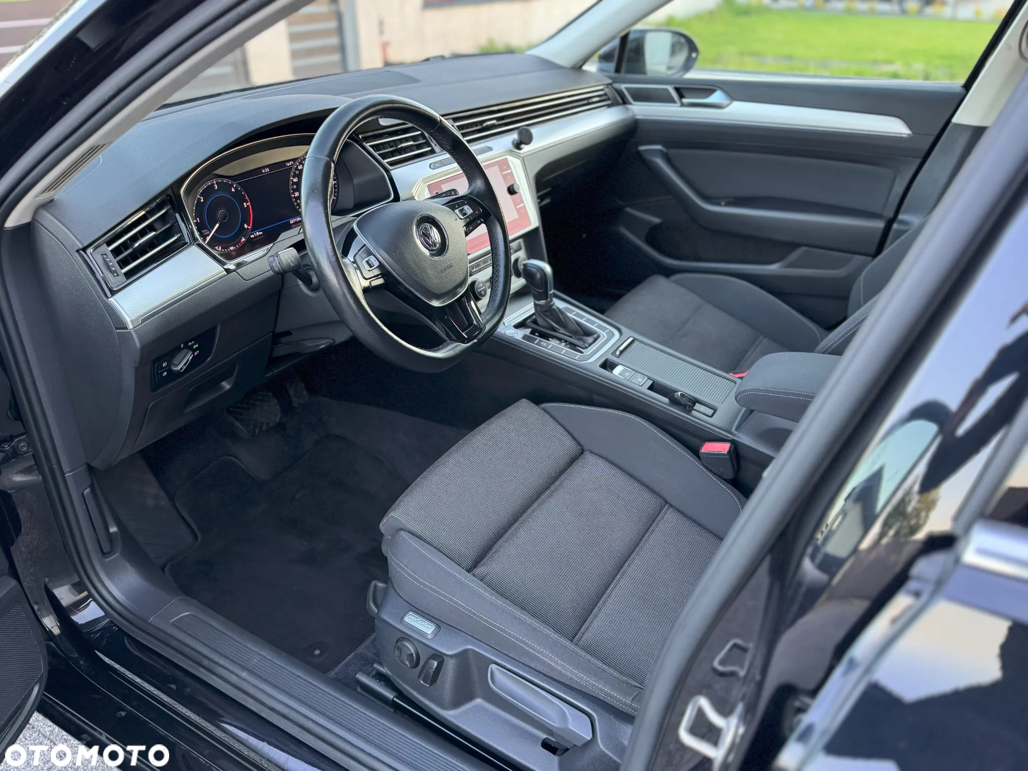 Volkswagen Passat 2.0 TDI BMT Comfortline DSG - 24