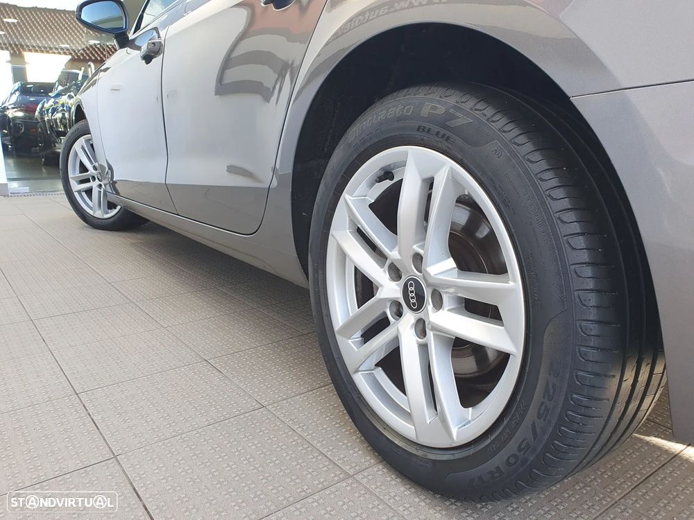 Audi A4 Avant 30 TDI Advanced S tronic - 17