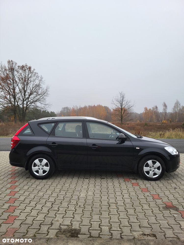 Kia Ceed - 5