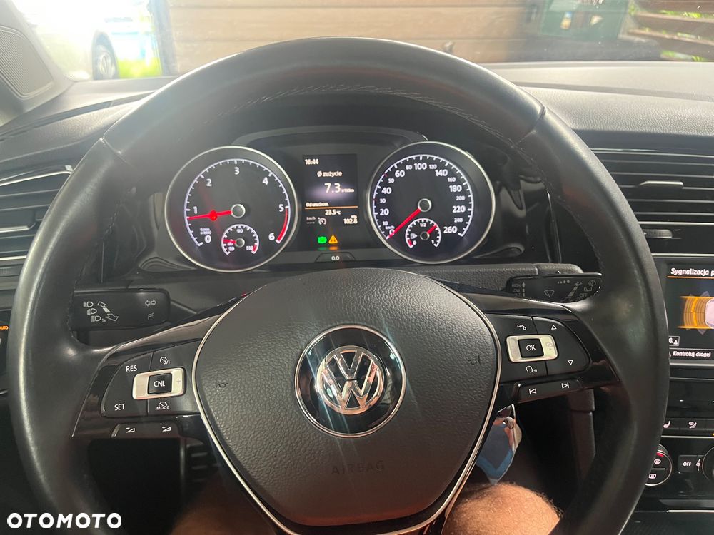 Volkswagen Golf 1.6 TDI BlueMotion Technology Comfortline - 34