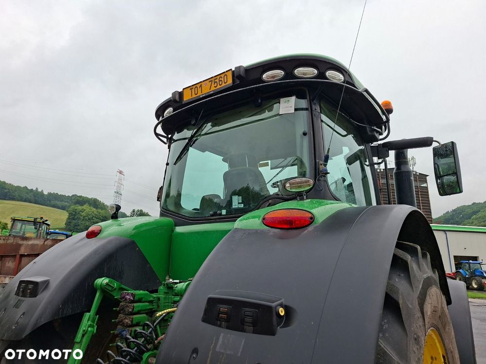John Deere 7270R 4X4 - 37