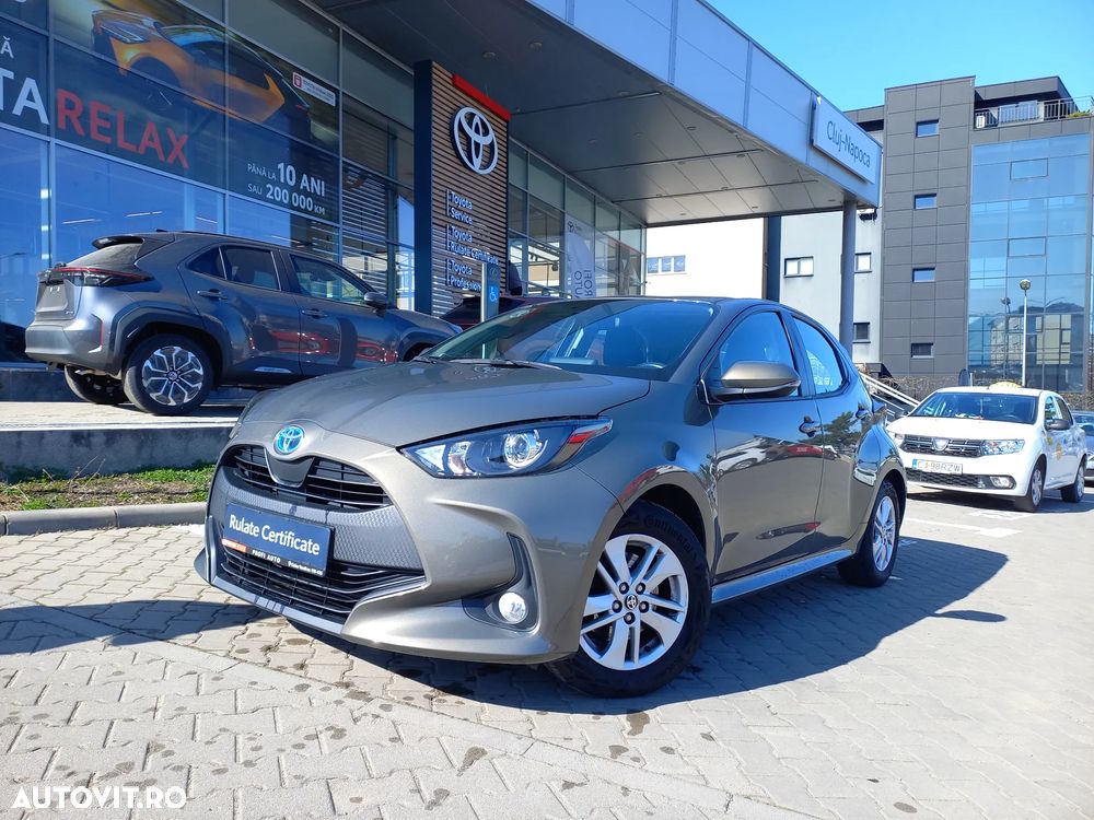 Toyota Yaris 1.5 VVT-i HSD Dynamic - 1
