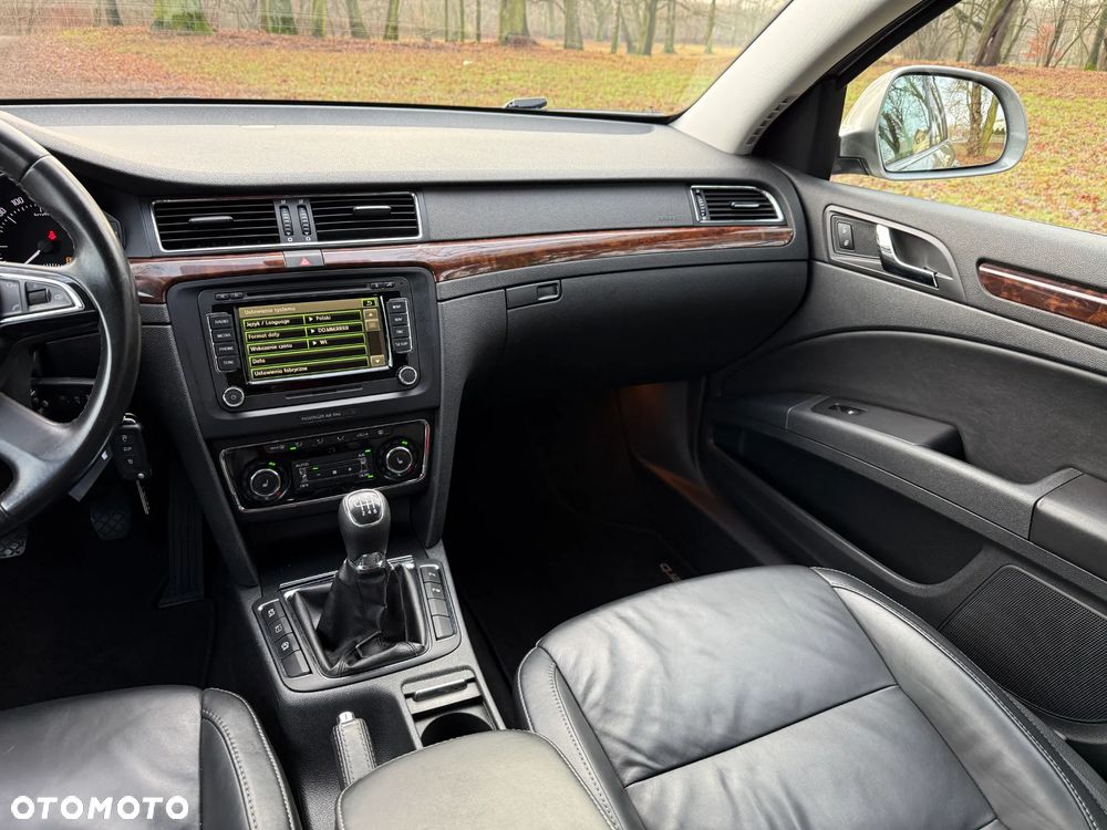 Skoda Superb 2.0 TDI Exclusive - 22
