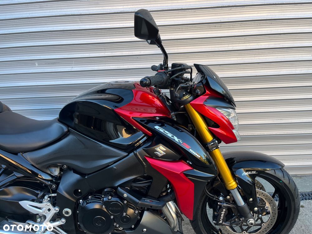 Suzuki GSX 1000 - 34