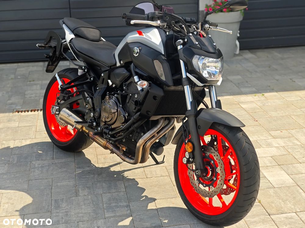Yamaha MT - 4