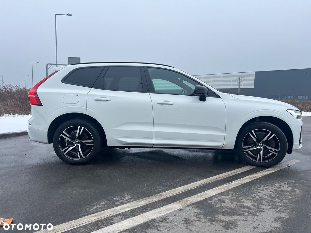Volvo XC 60 B4 D AWD Plus Dark - 10