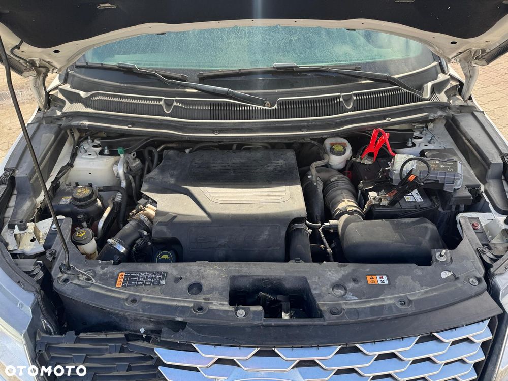 Ford Explorer - 29