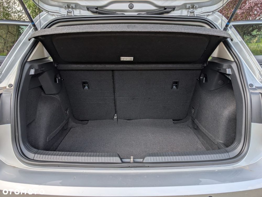 Volkswagen Golf 2.0 TDI Life - 22