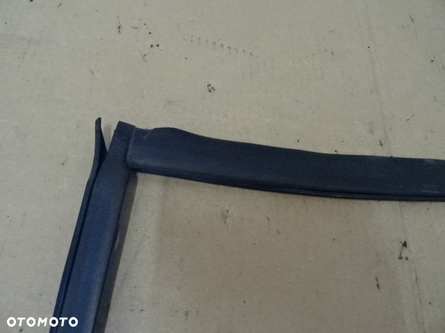 USZCZELKA SZYBY PRZÓD SMART FORTWO NR4 - 8
