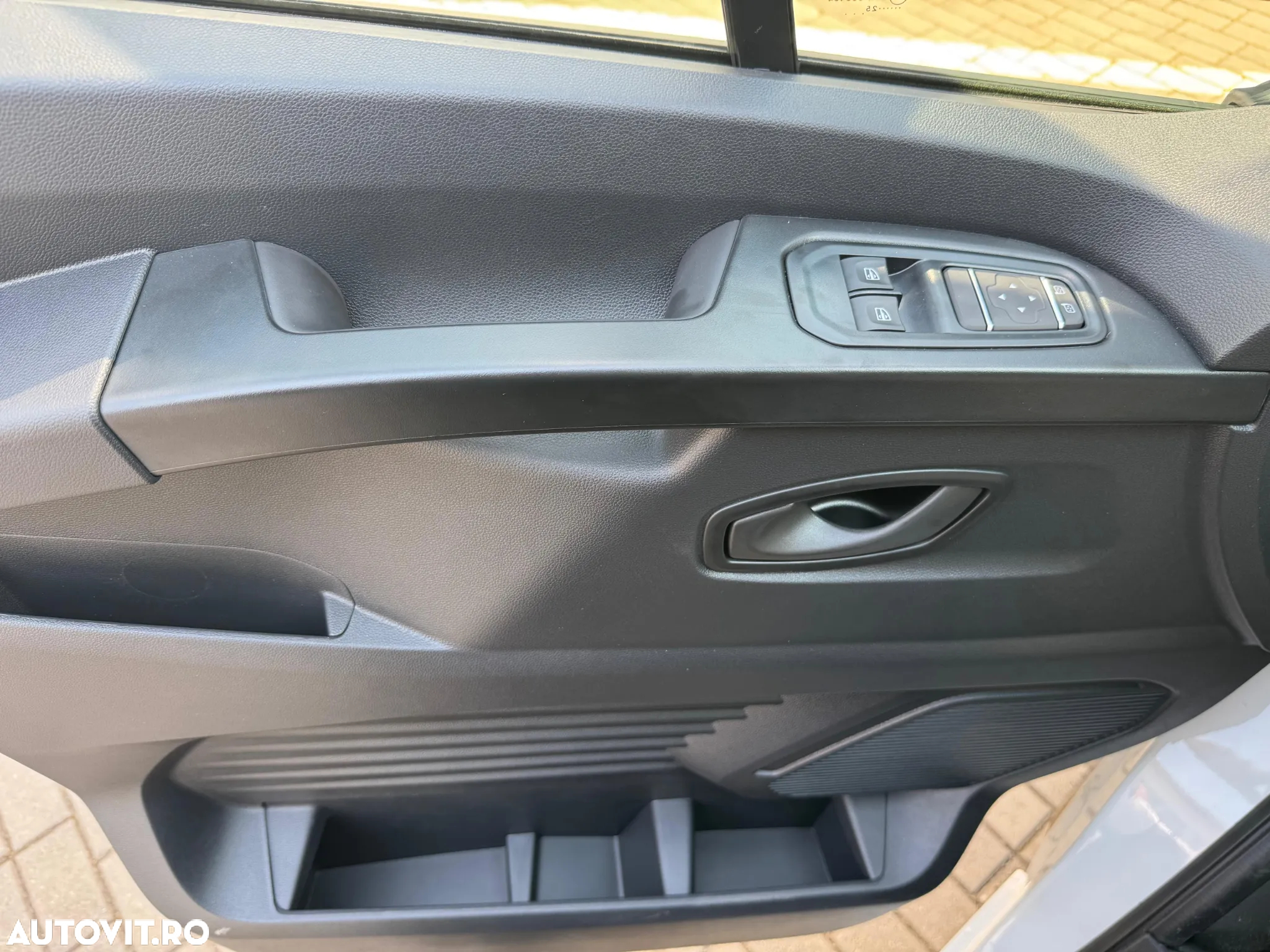 Renault Trafic - 11