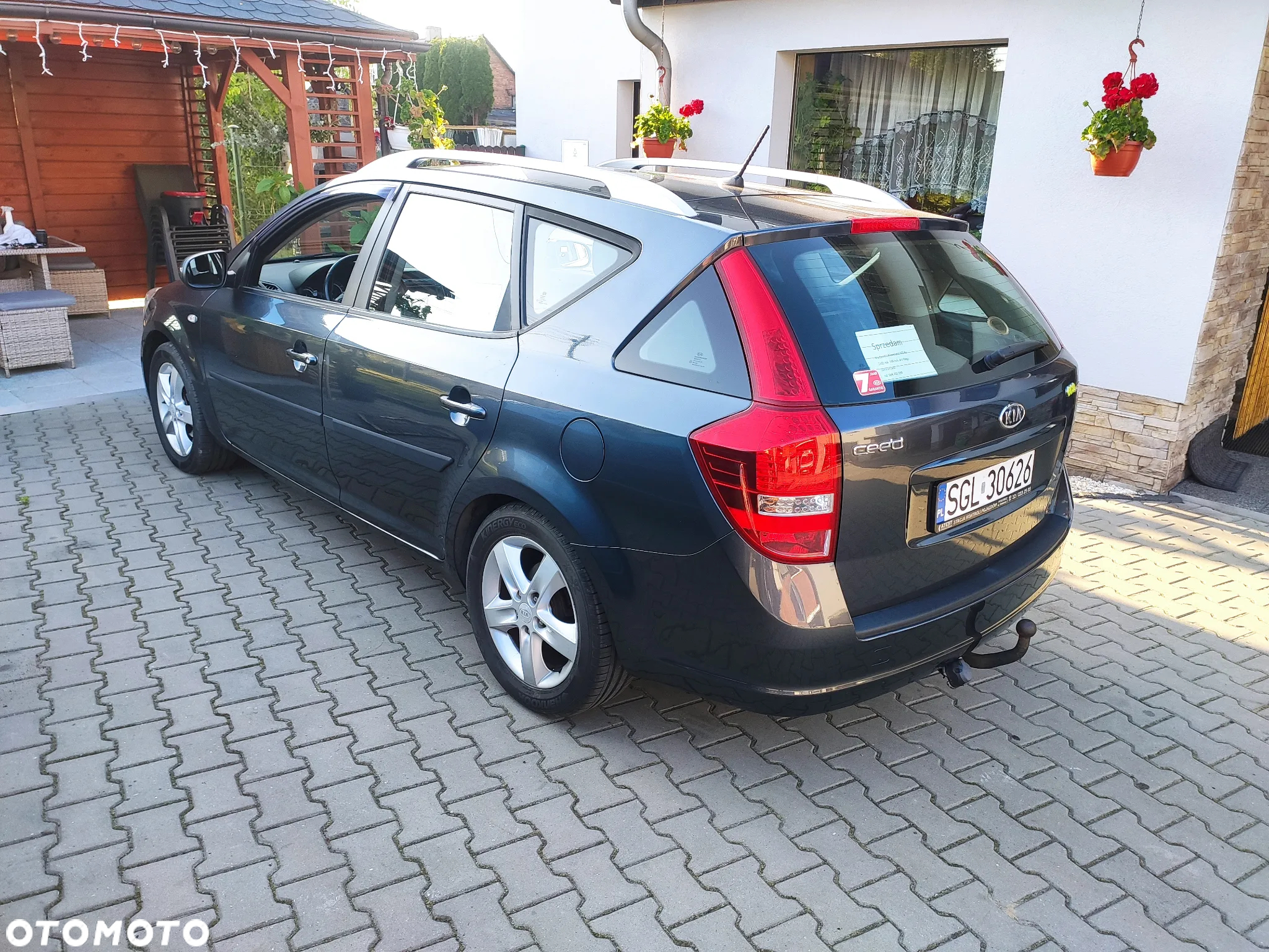 Kia Ceed - 4