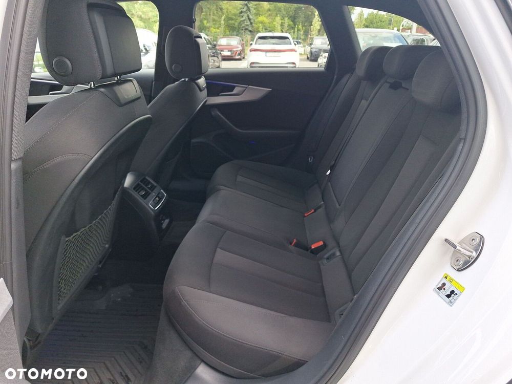 Audi A4 Allroad - 25