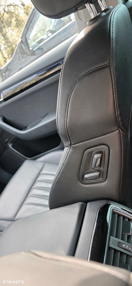 Skoda Superb 1.5 TSI ACT L&K - 26