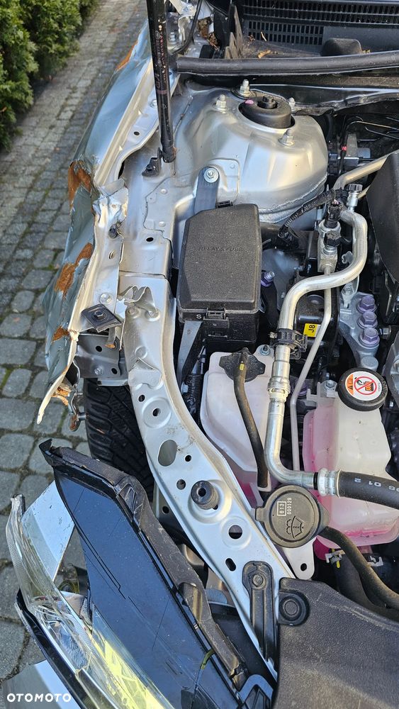 Toyota Camry 2.5 Hybrid Dynamic Force Executive e-CVT - 25