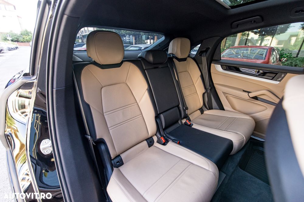 Porsche Cayenne - 33