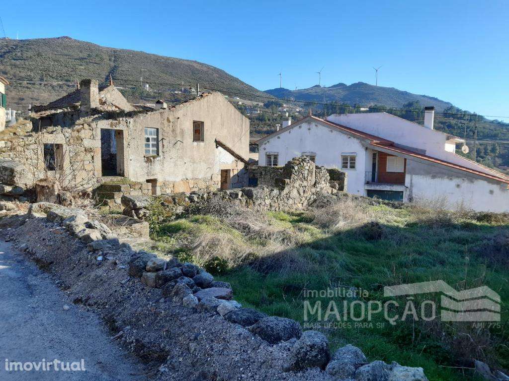 Moradia para reconstruir - Grande imagem: 2/12