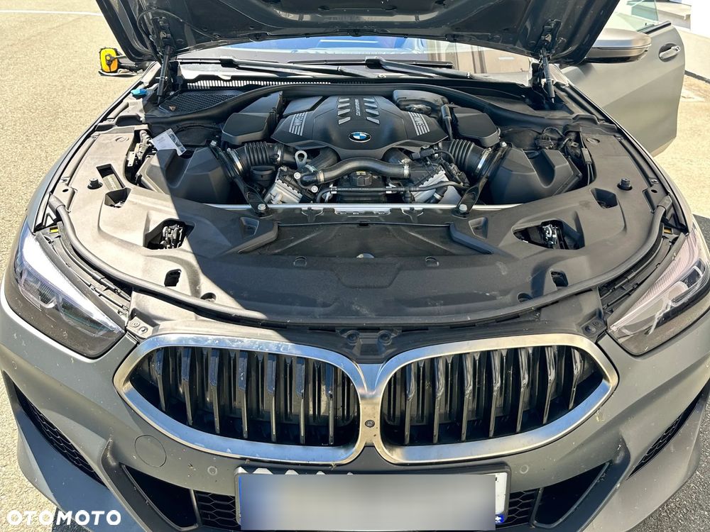 BMW Seria 8 - 39