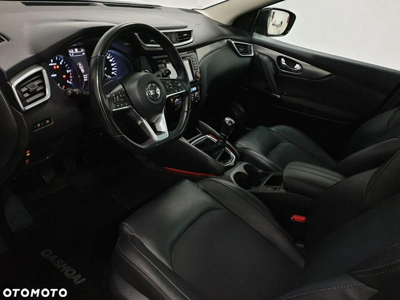 Nissan Qashqai 1.5 dCi Tekna+ - 9
