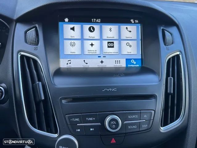Ford Focus SW 1.0 EcoBoost Titanium - 6